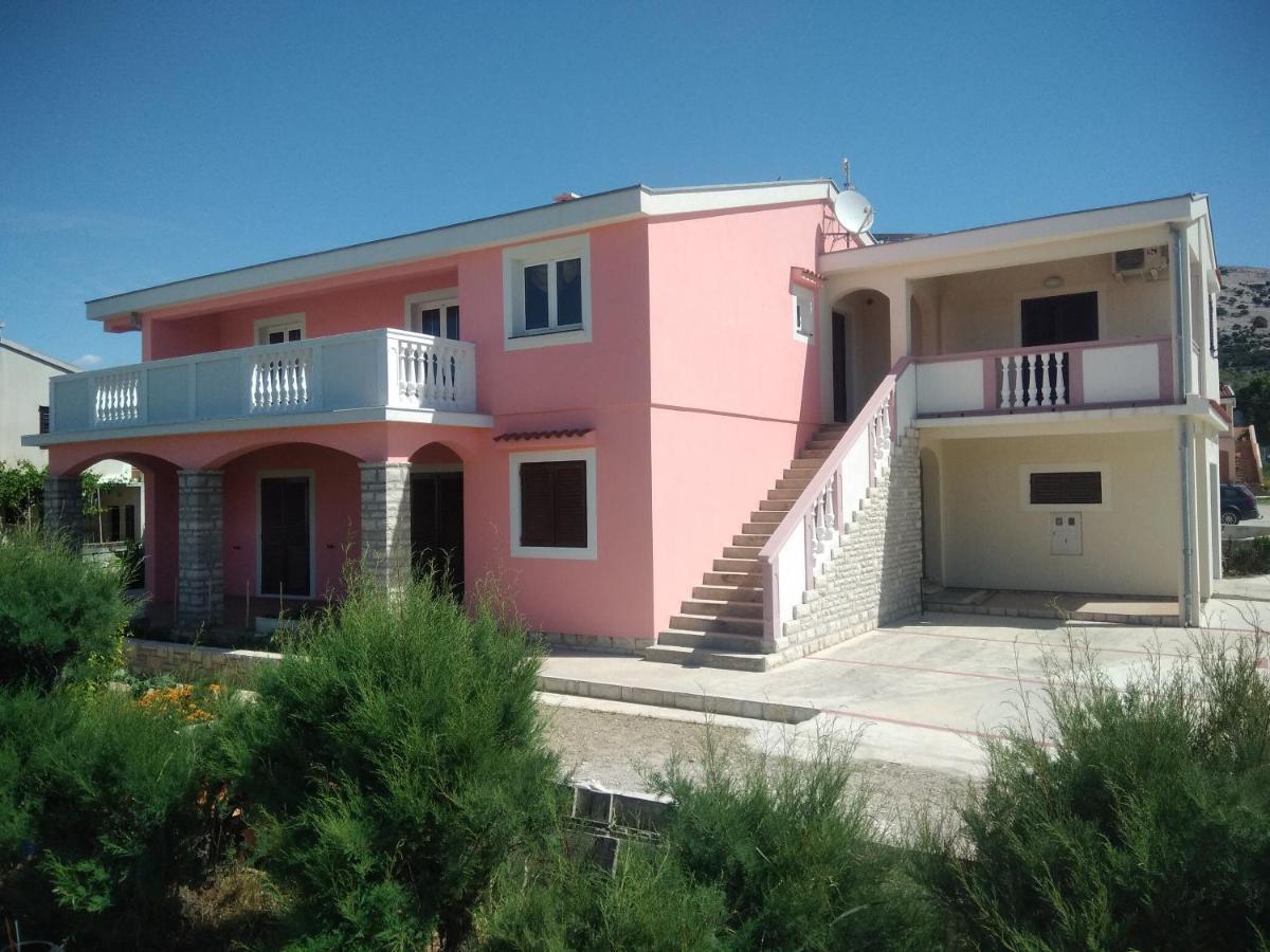 Apartmani Peko 帕格 外观 照片
