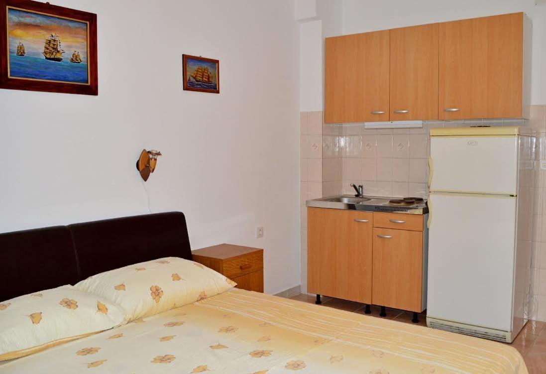 Apartmani Peko 帕格 外观 照片