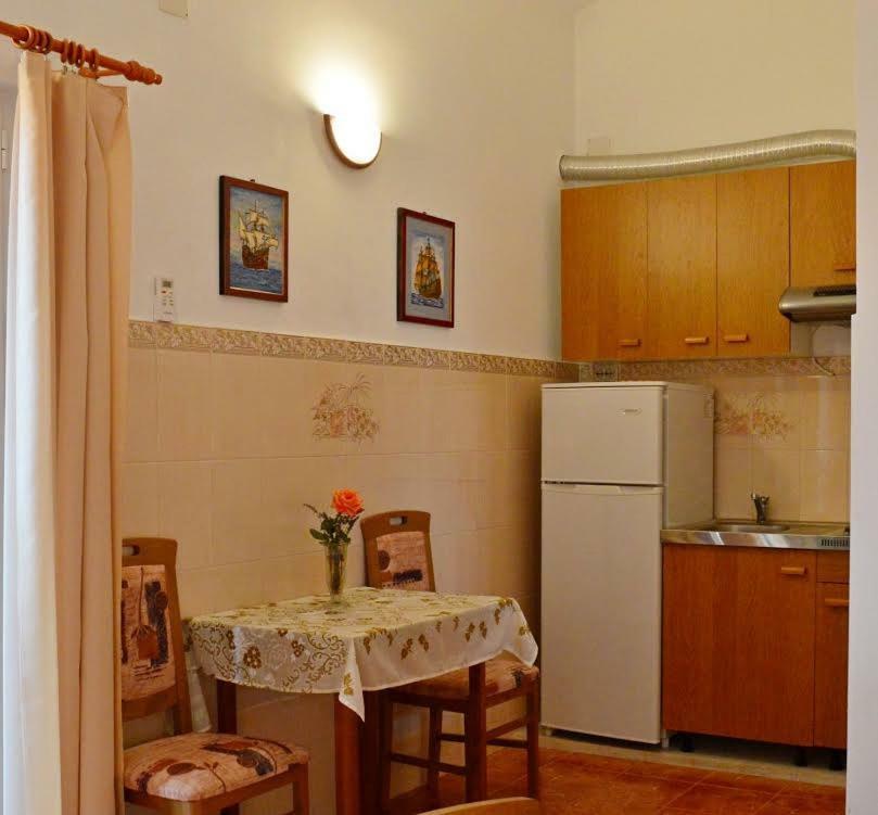 Apartmani Peko 帕格 外观 照片